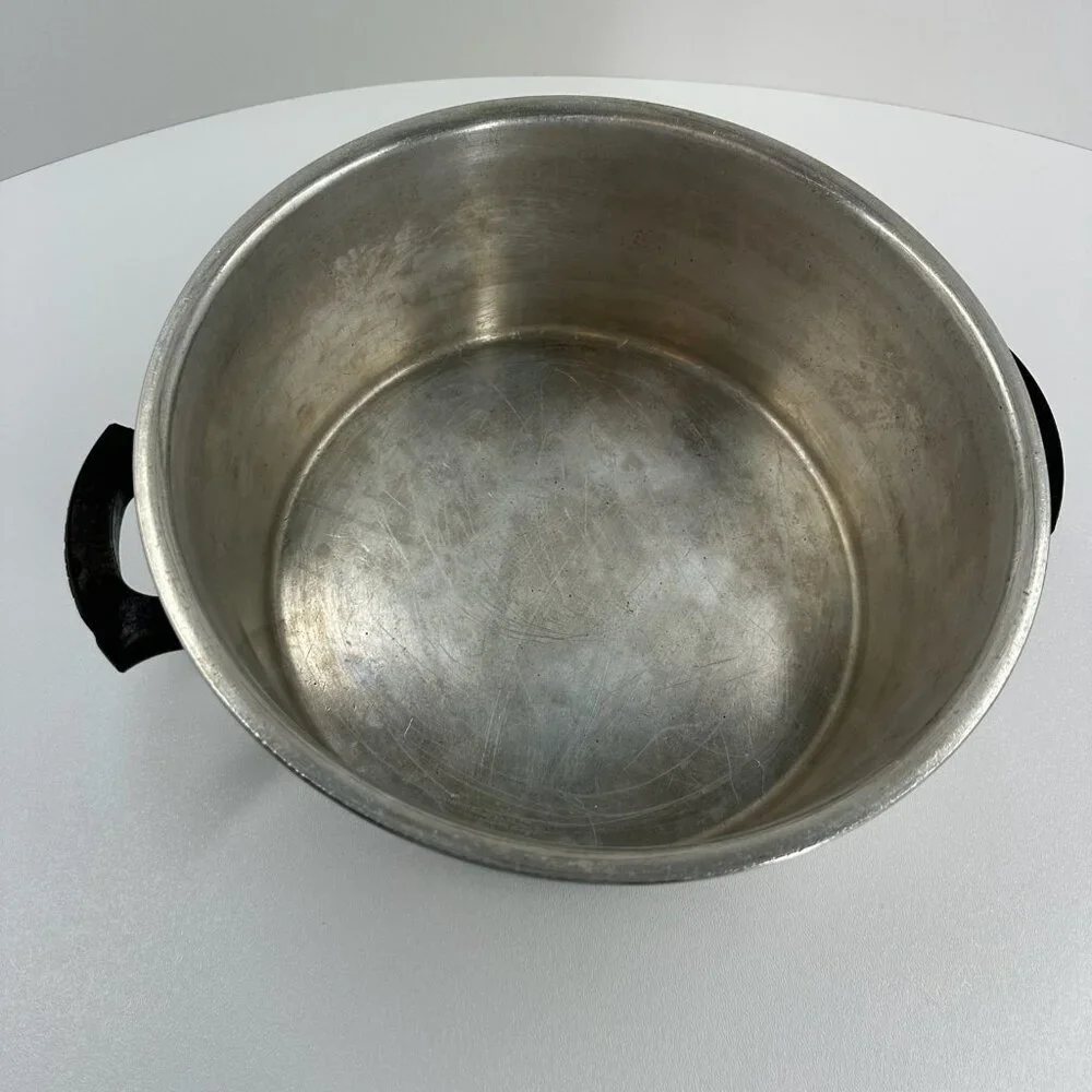 Vintage Wear-Ever TACU Aluminum Saucepan Pot Set 3 Lids Wood Handle Made in USA